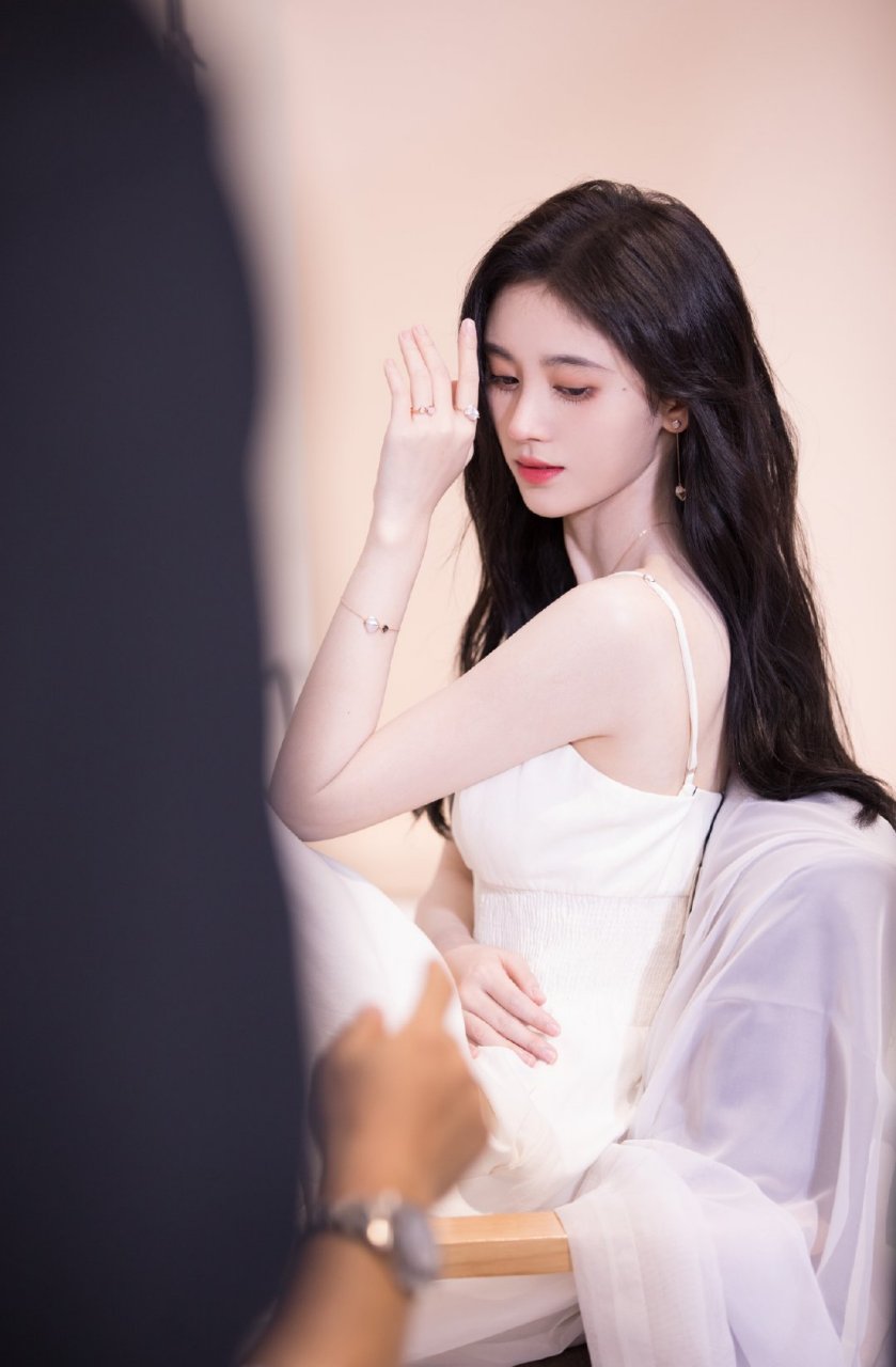 鞠婧祎高清壁纸头像无水印(十)[打call]