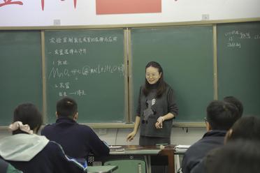 高三复读中心收费多少