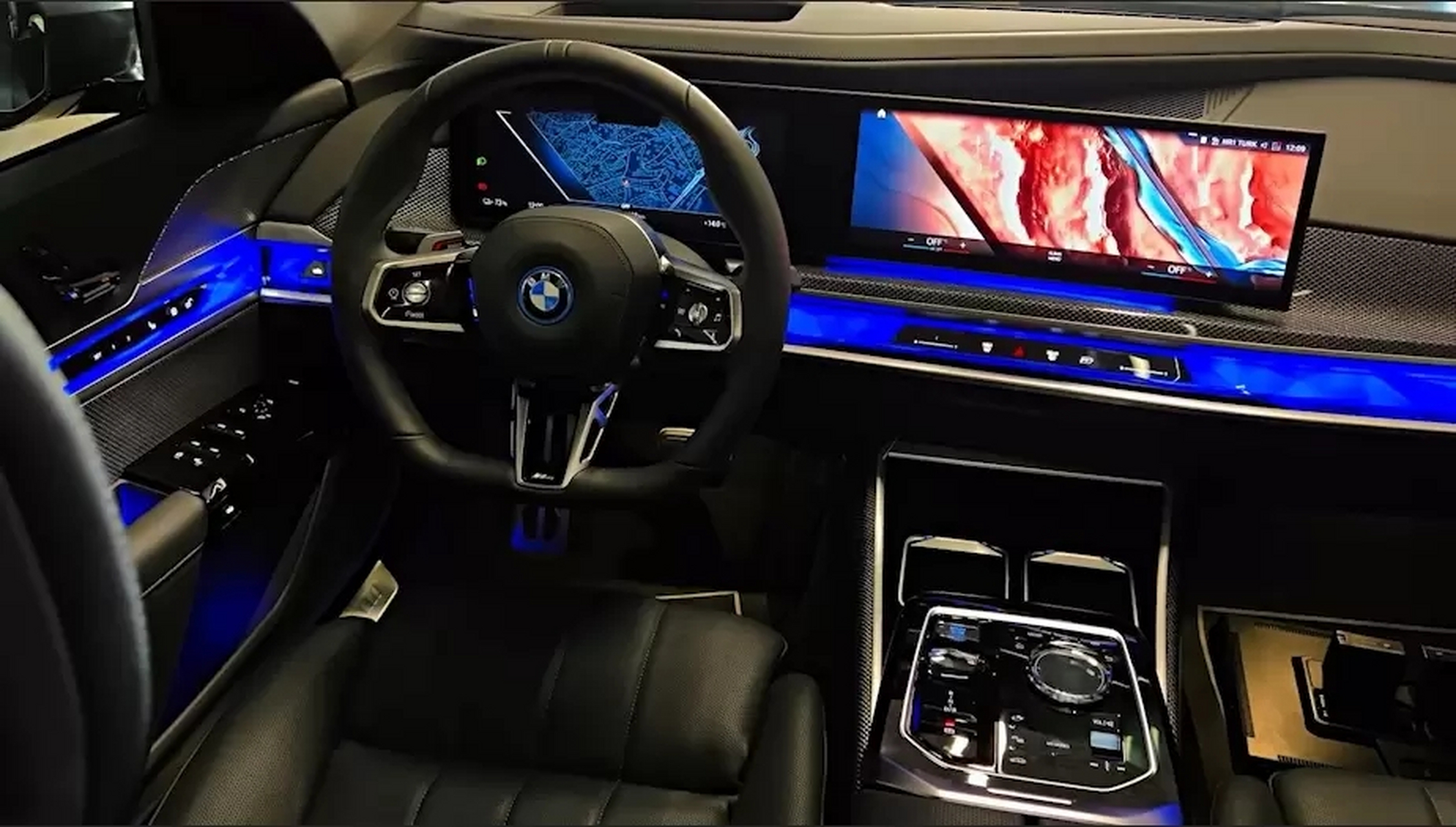 2024款宝马7系正式亮相.新车比奥迪a8还漂亮.配3.0t 8at.