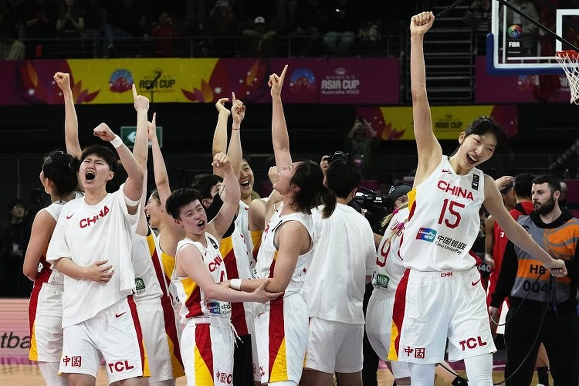 【中国女篮夺冠亚洲杯】  2023年女篮亚洲杯决赛,中国队击败日本队