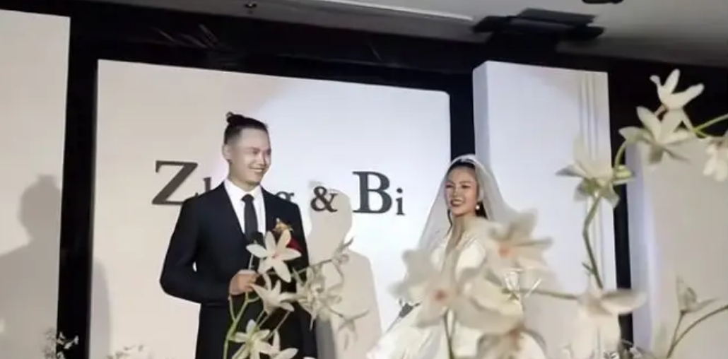 汪峰爱徒毕夏张恒远低调完婚,婚礼简约朴素,网友:汪峰呢?