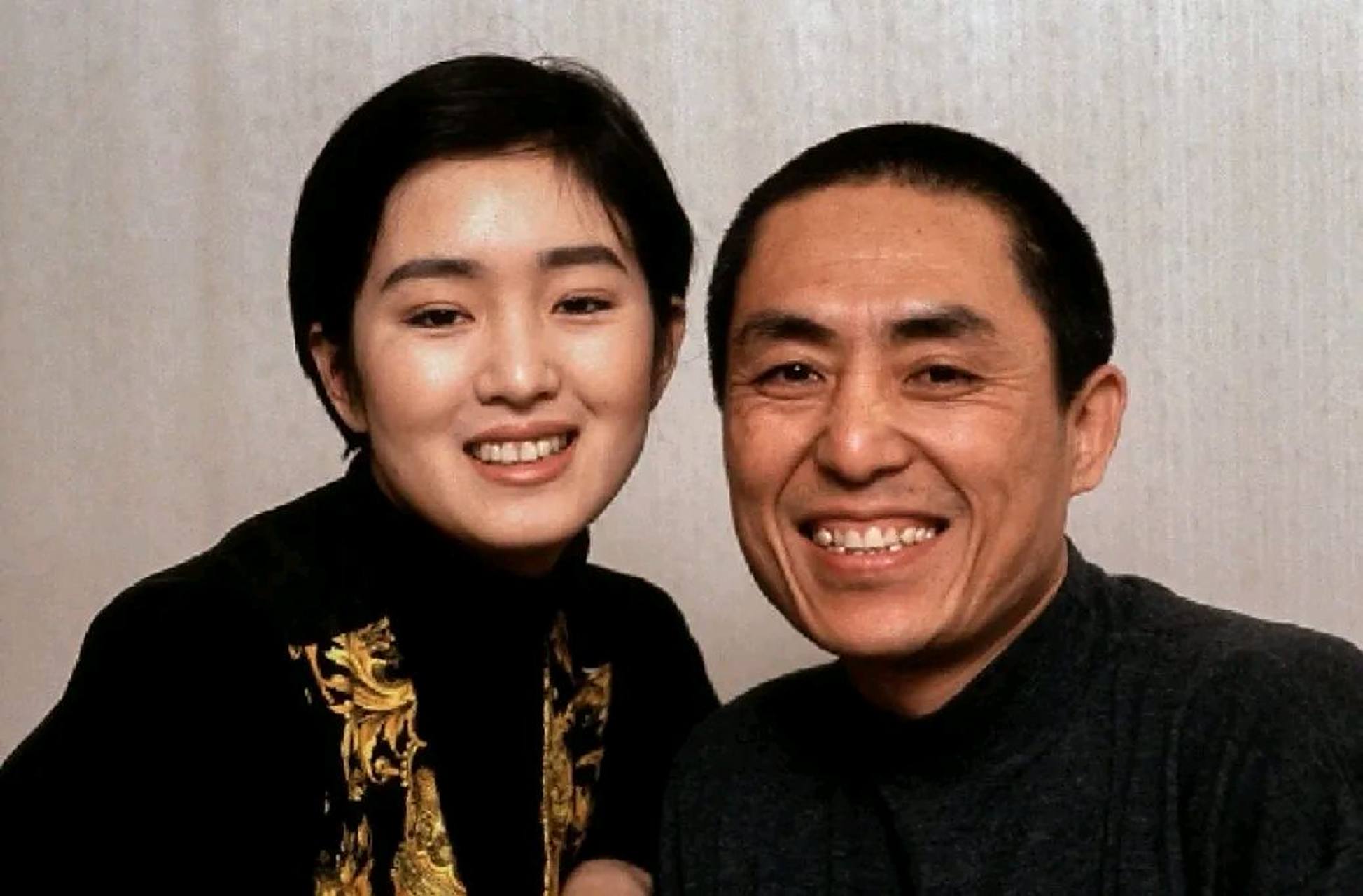 巩皇和老谋子曾经年轻过.