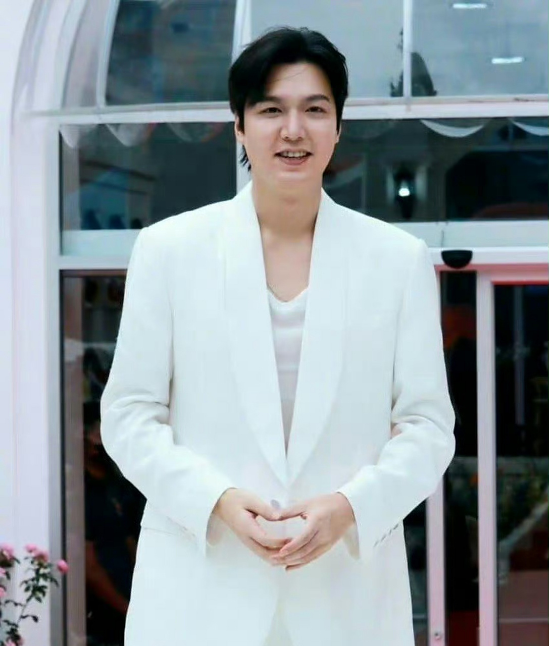 李敏镐咋胖成这样了,韩国空气里面有酵母吗?一个个像发面馒头.