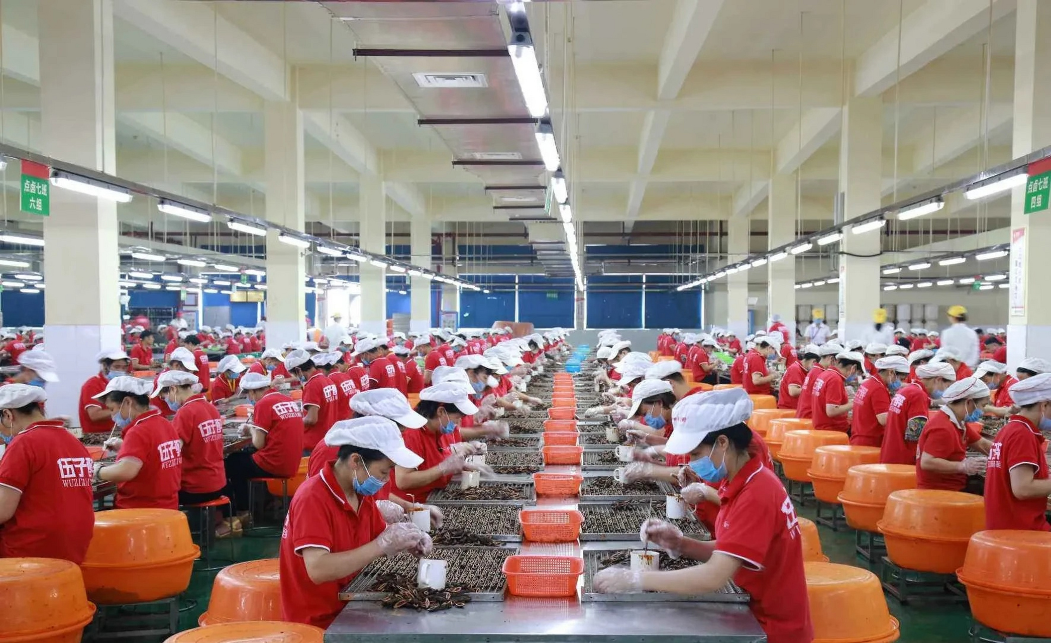 槟榔利润很高,老板赚钱,但员工工资却不高,勉强养家糊口,还没什么休息