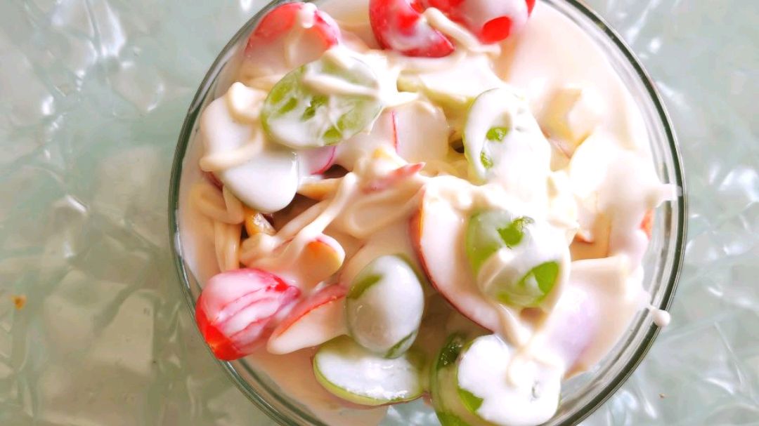 做水果沙拉除了沙拉酱主要是它,酸甜可口,7岁儿子亲自做,吃过瘾