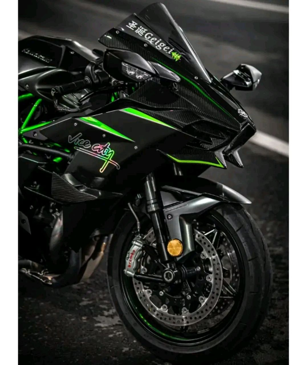 摩托车新手最合适川崎ninja h2 售价约42万 发动机:直列四缸icon四