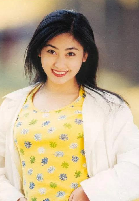 "回族美女"雅琦出演《少年包青天》走红,因陷入忘年恋失去事业