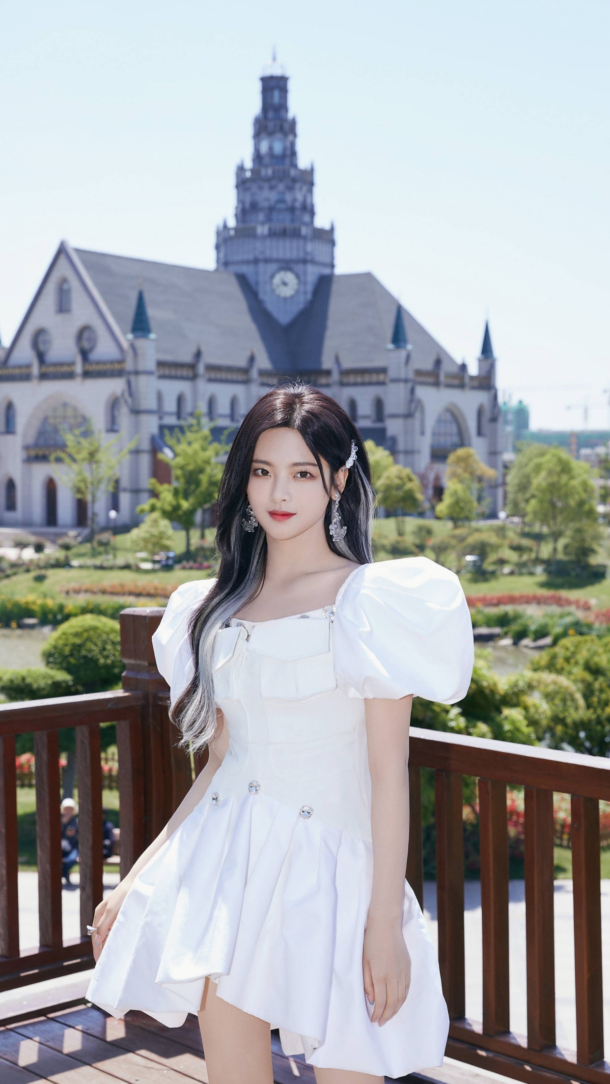 演员杨超越,甜美精致,元气爱豆,来看美照