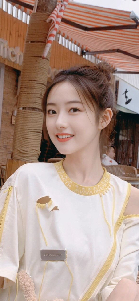 谁家的姑娘真俊