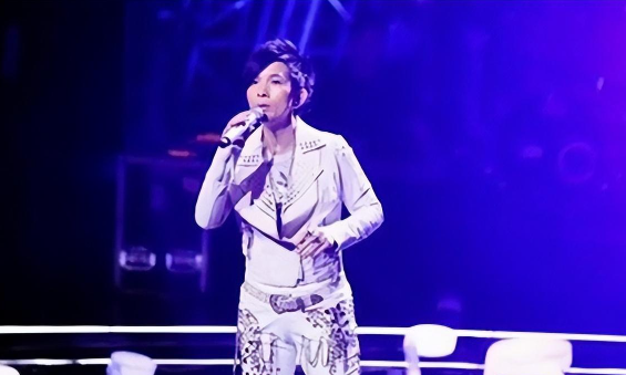 歌星潘美辰现状:过去与香港女星陈雅伦同居2年,现在54岁仍单身