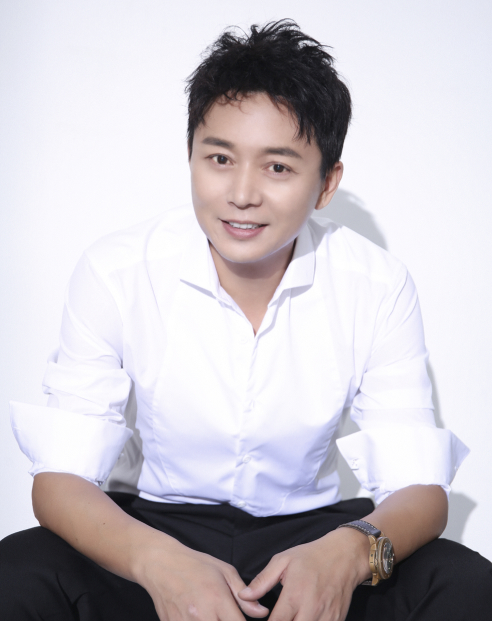 他是叔圈天花板,40岁二婚娶女强人,如今越老越有味