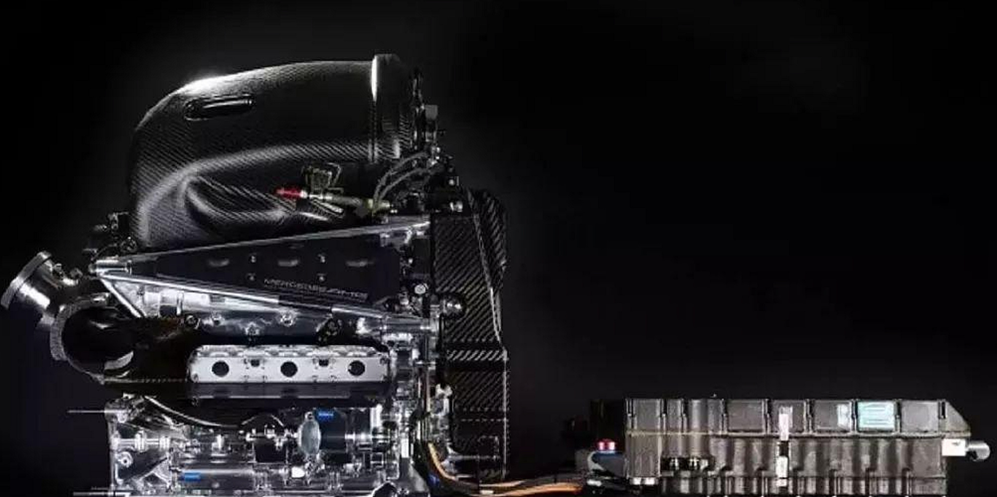 f1围场快讯:红牛对梅赛德斯f1引擎的合法性有了新的质疑!