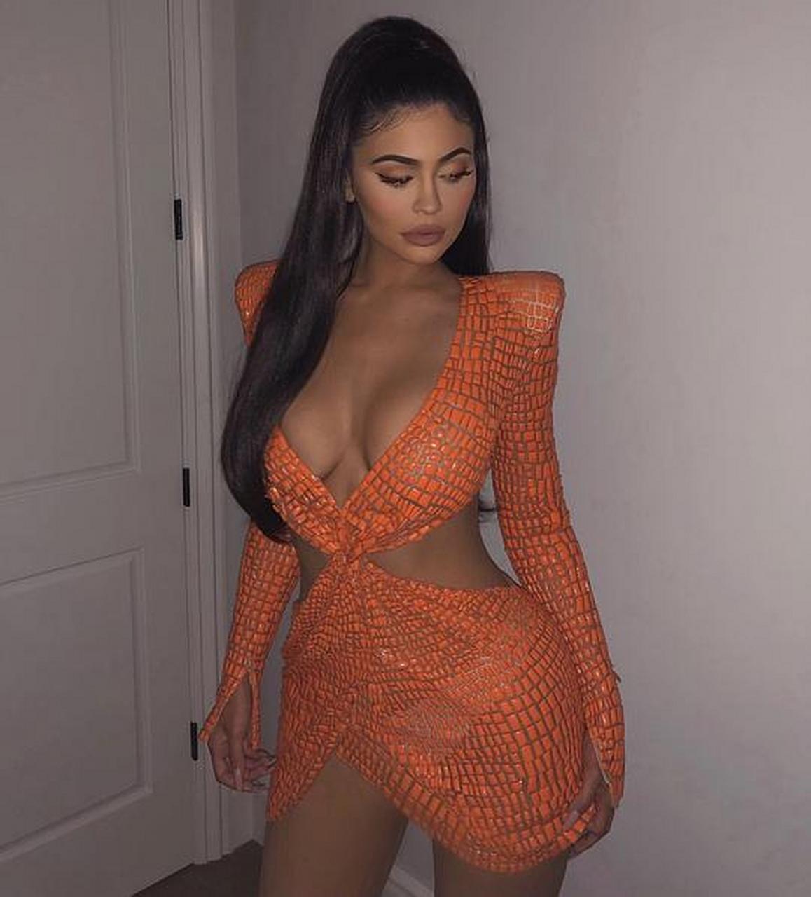 "金小妹"凯莉61詹娜(b)