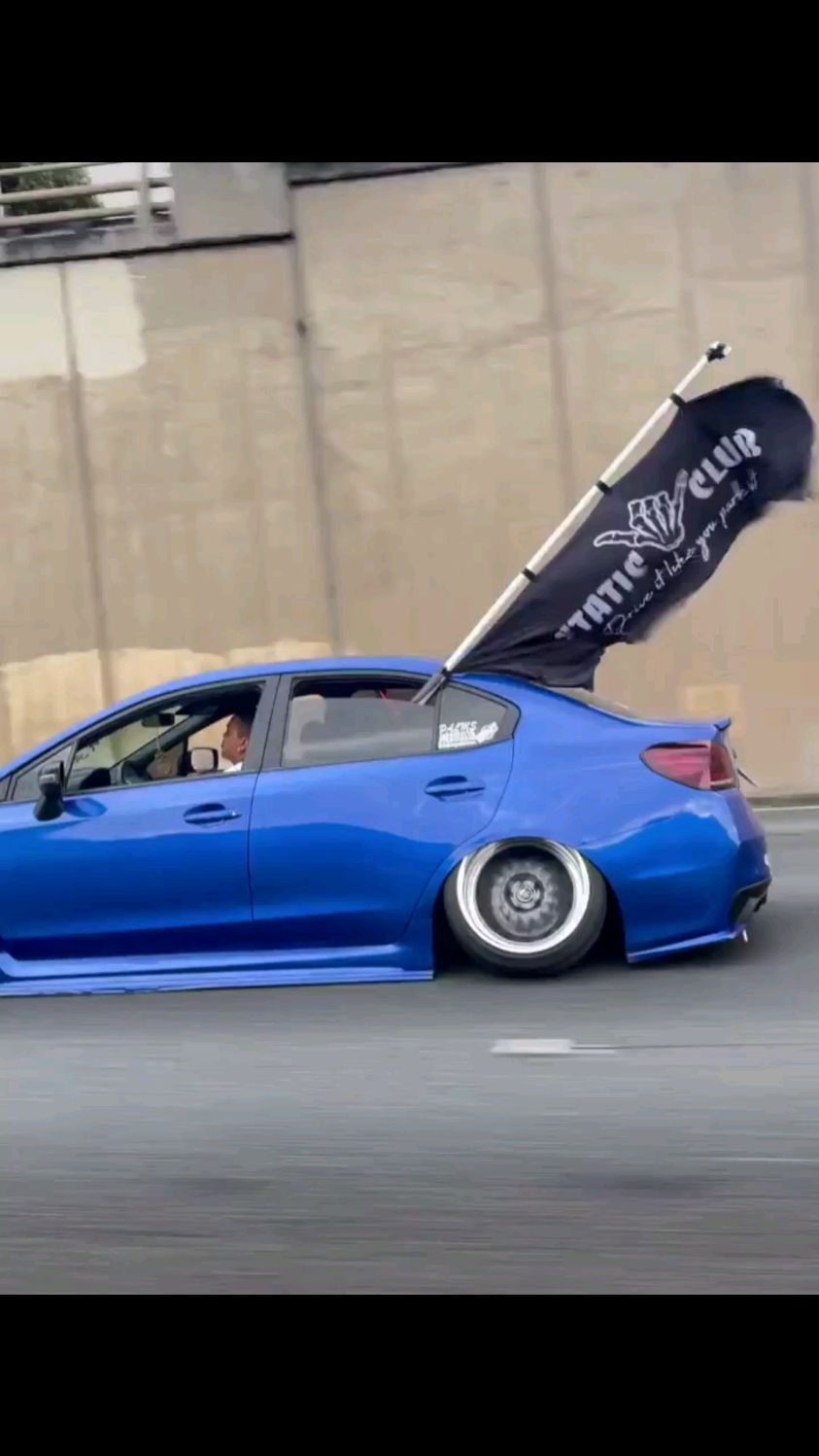 斯巴鲁暴改姿态低趴外八