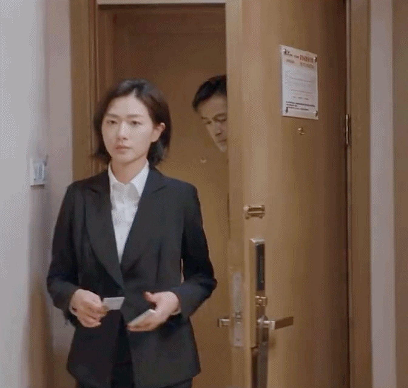 久别胜新婚,胡歌万茜演的两口子既搞笑又心酸.