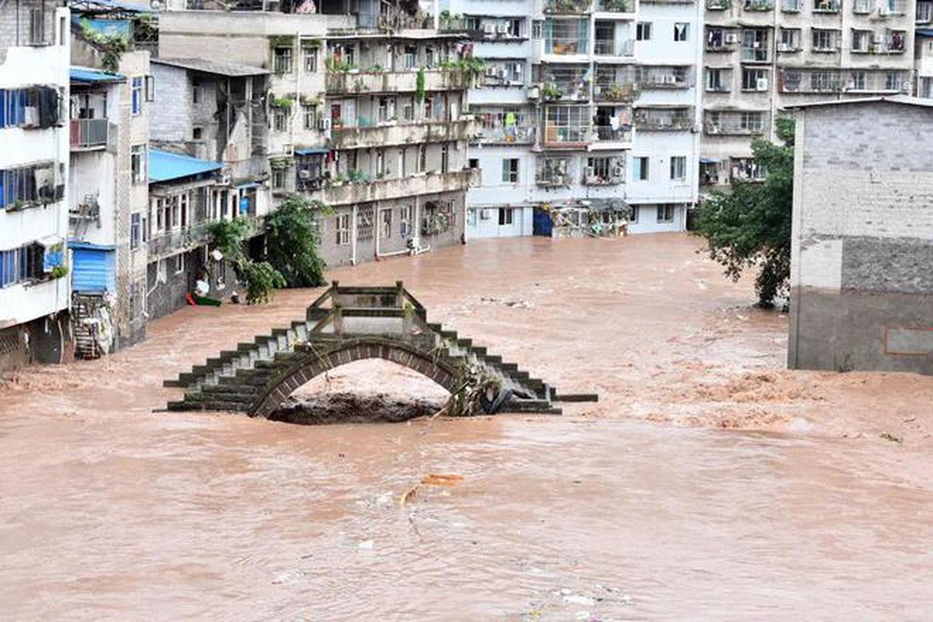 时隔10天,又一场大暴雨袭击重庆.