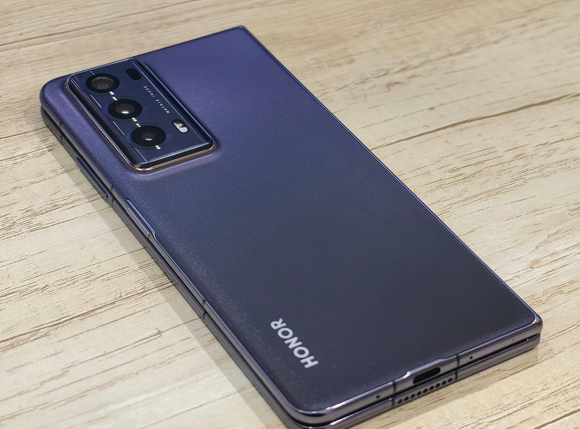 荣耀magic v2使用体验评测:市面上最轻薄折叠屏手机