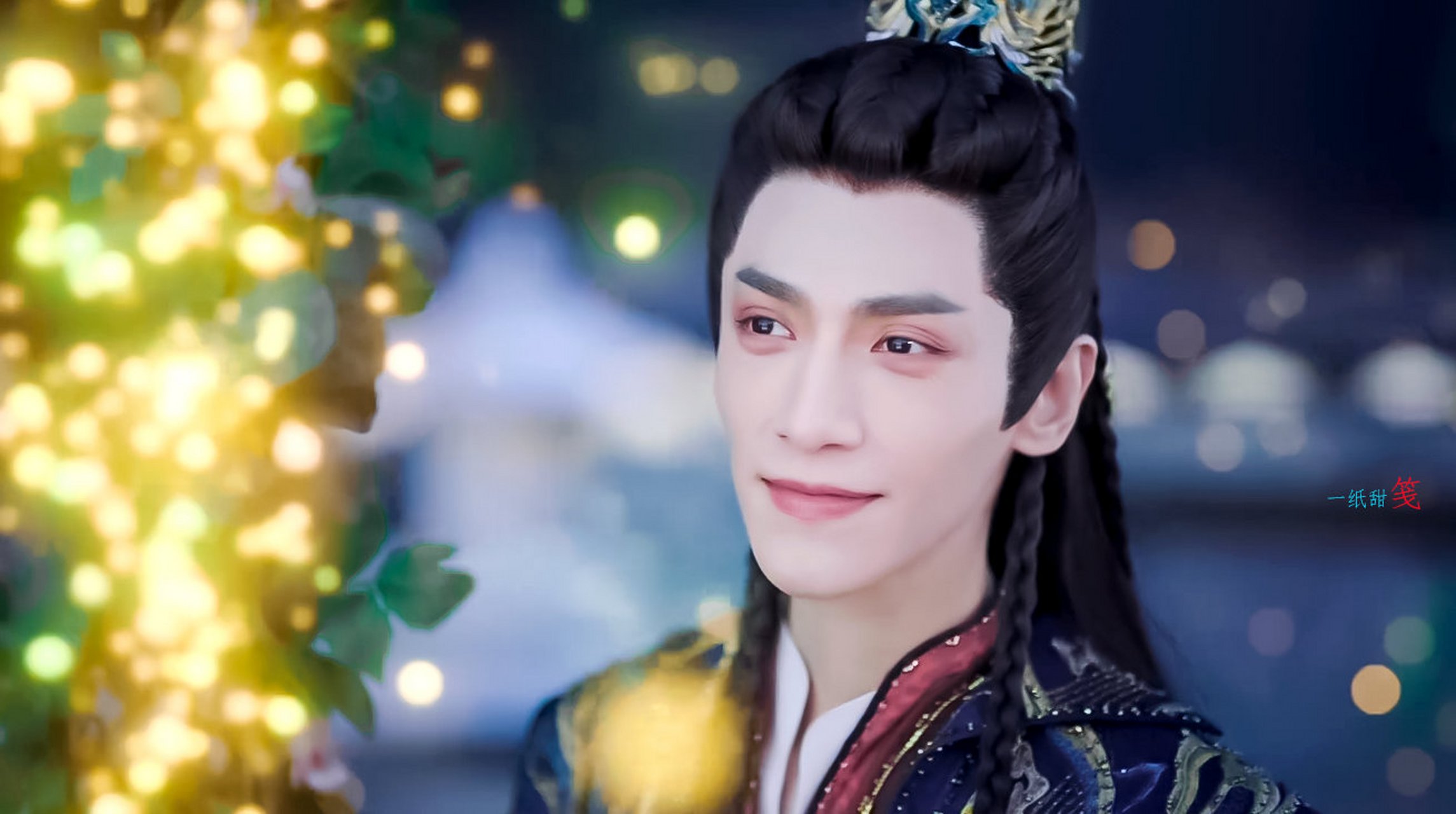 定格澹台烬这一刻的笑容吧!太好看了……听说后面要开虐了……呜呜呜
