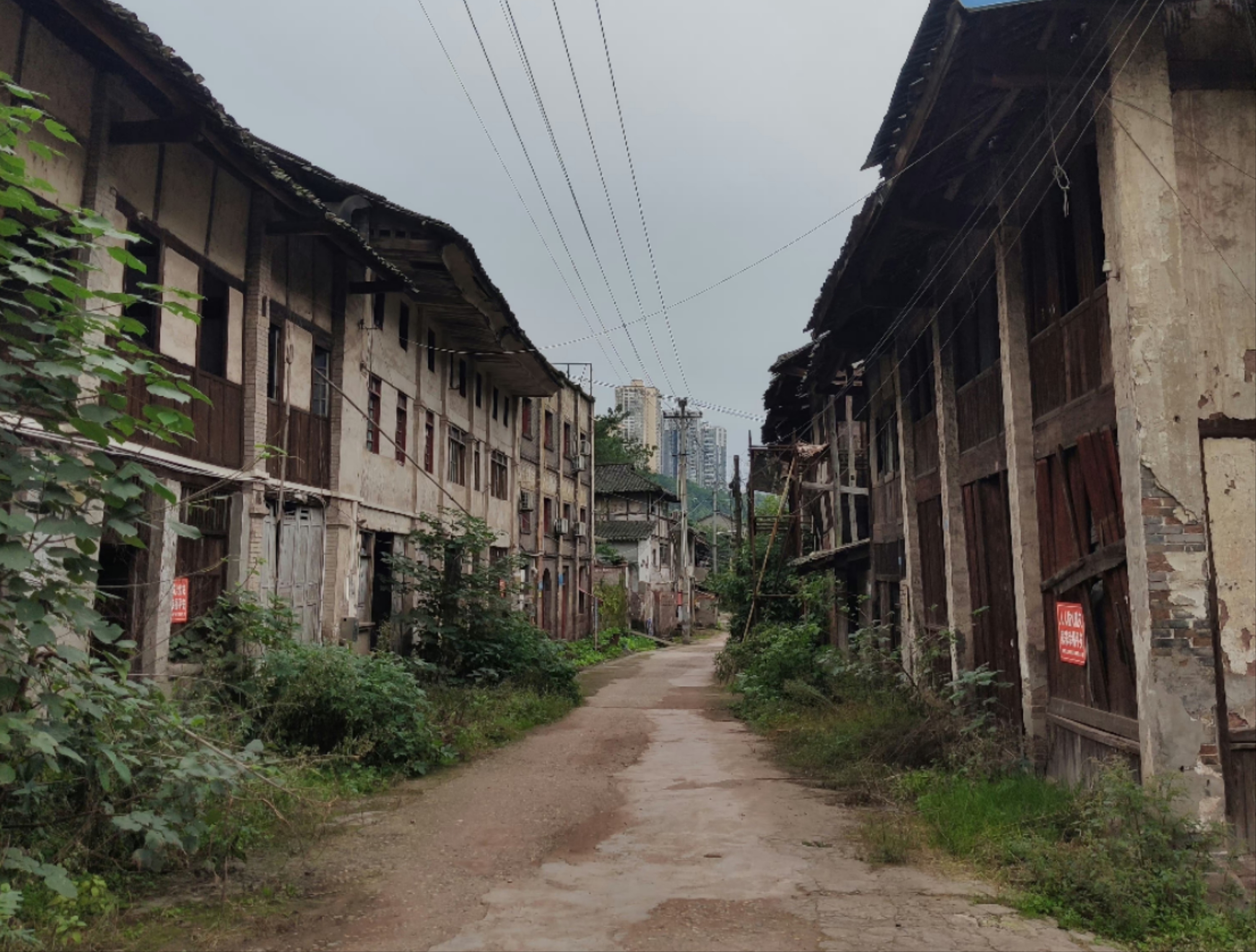 在广安武胜有座落败的小镇,曾是武胜县治所在地,如今将面临消亡