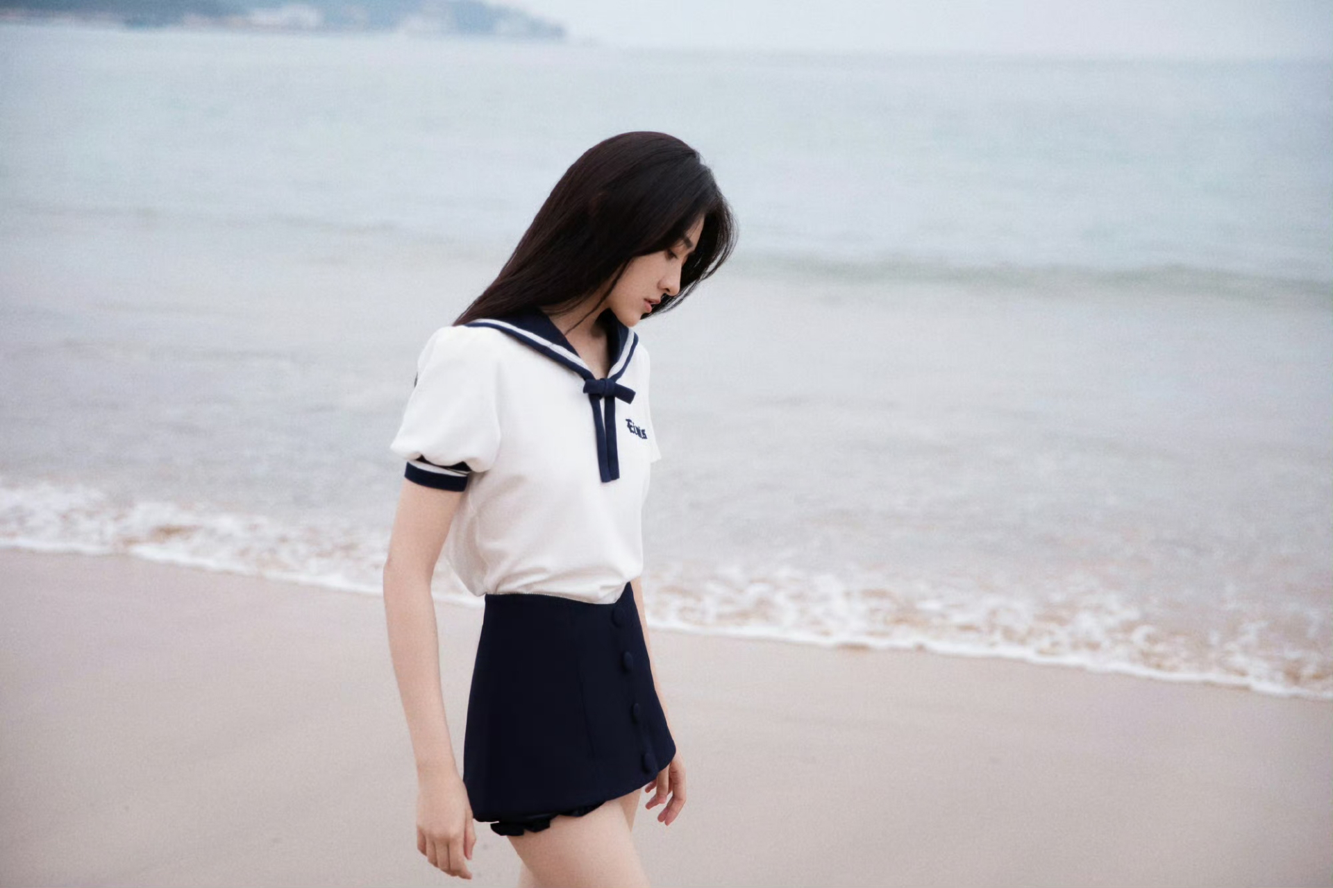 梁洁水手校园风短裙,真的又清新又温柔,妥妥的校园女主既视感 #梁洁