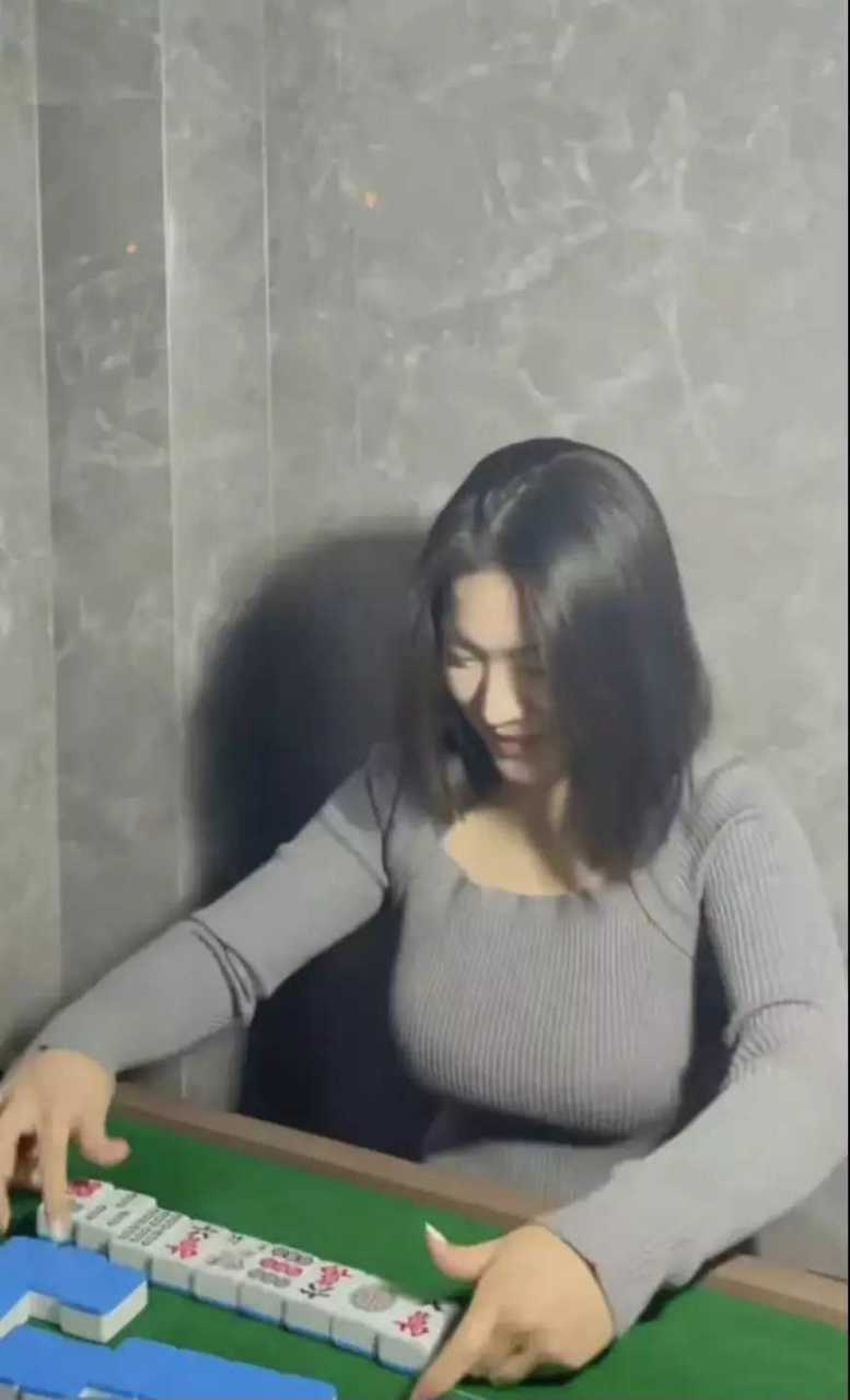 打了一晚,怎么都该胡一把了吧