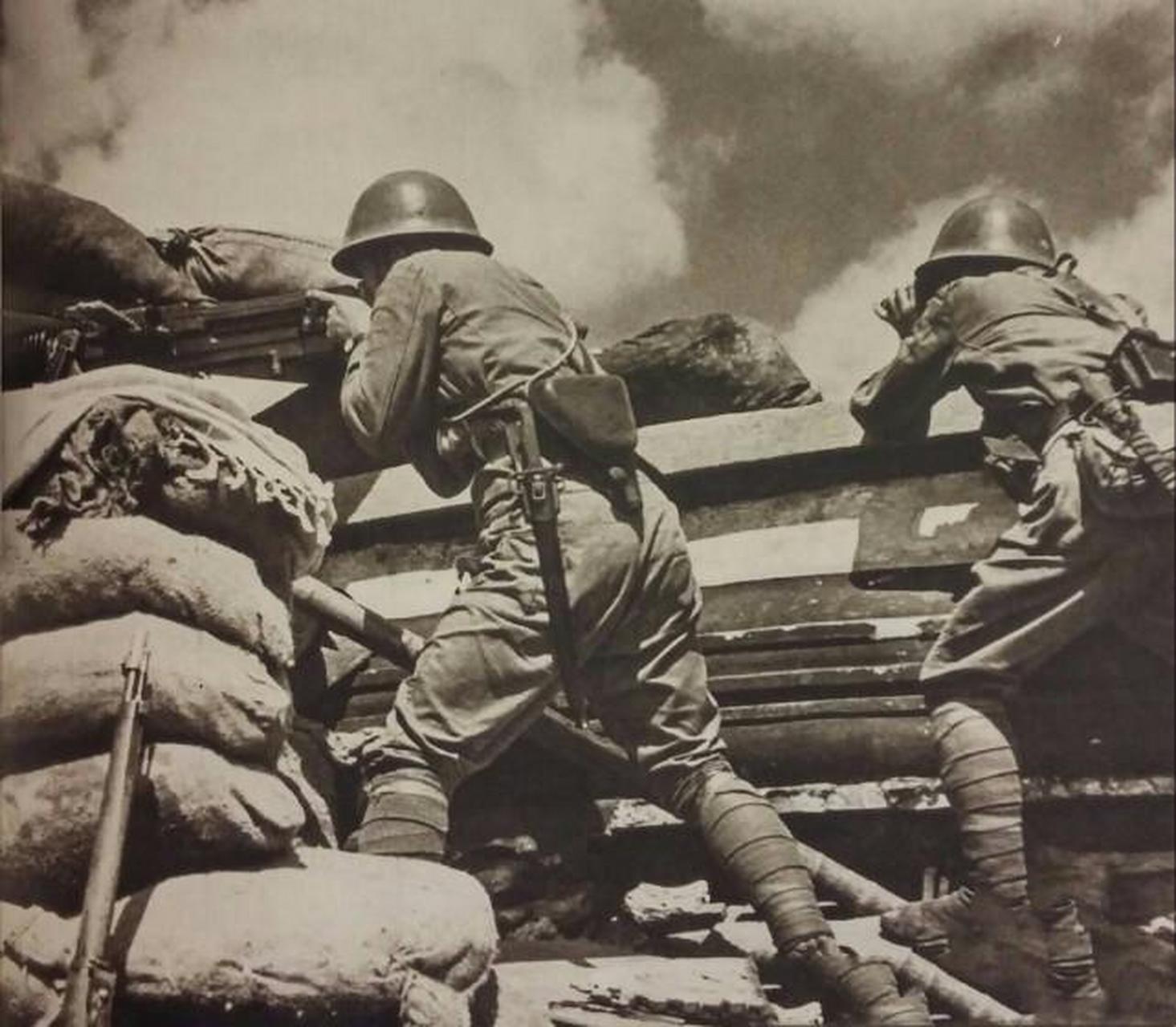 抗战时期最惨烈的一场战役.  淞沪会战,堪称抗日版的绞肉机.