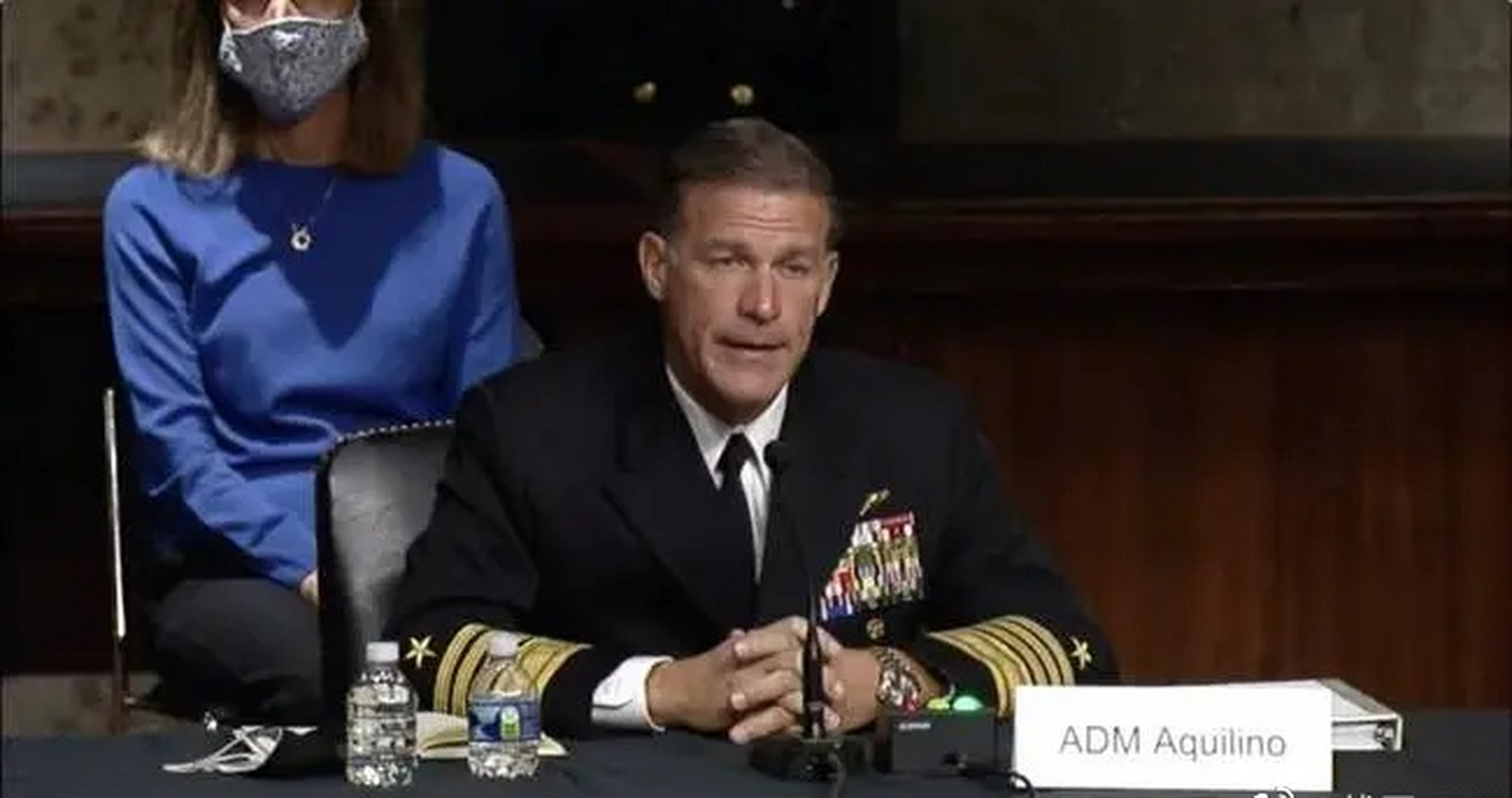 这是不可能的,全球经济的三分之二通过南海,所以如