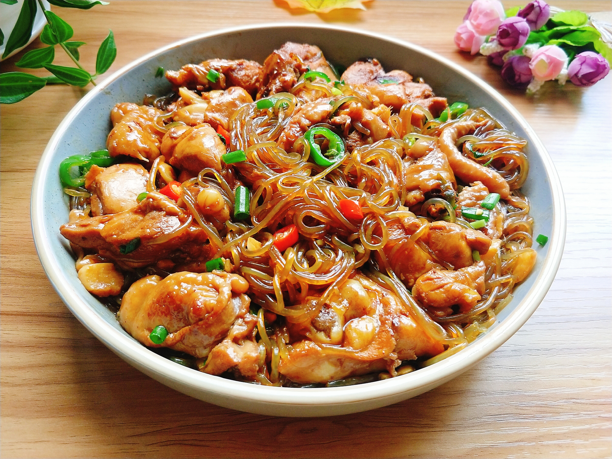 第一次做鸡肉炖粉条,孩子说超好吃,老公说太难吃,真有那么差吗