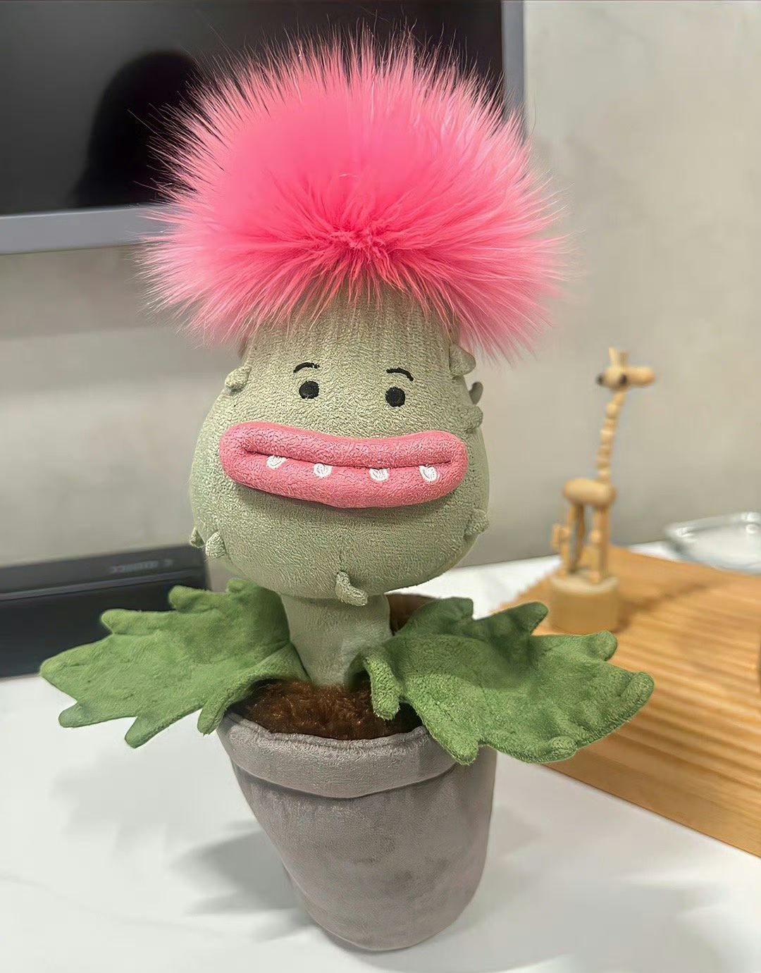 一路向阳 春天倚着你幻想,夏天倚着你繁茂,秋天倚着你成熟,冬天倚着