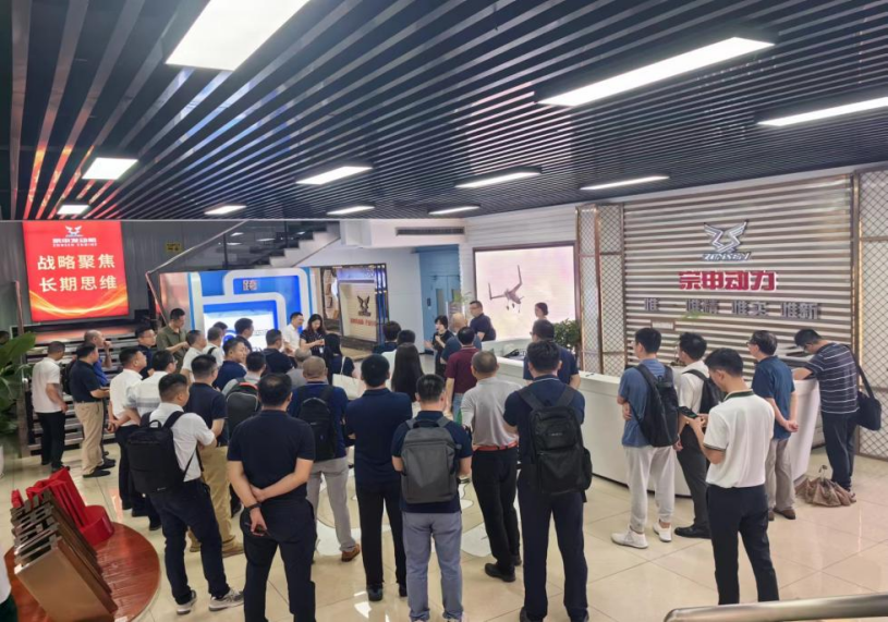 众智和道参加电子科技大学校友走访宗申集团和忽米科技共赋新发展