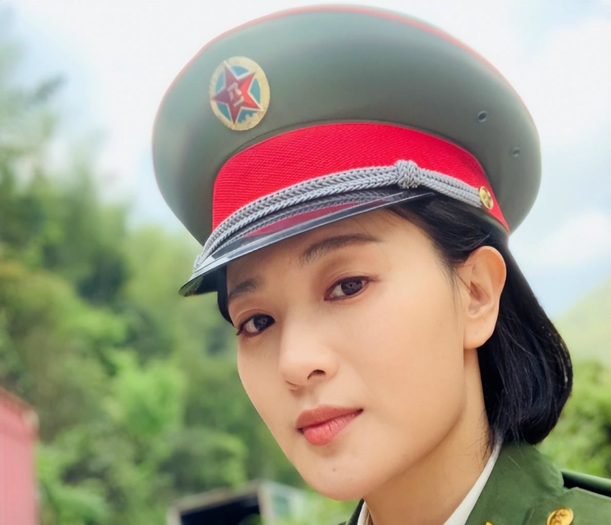 演员侯梦莎因演军花爆红,低调嫁同行老公,如今的现状咋样?