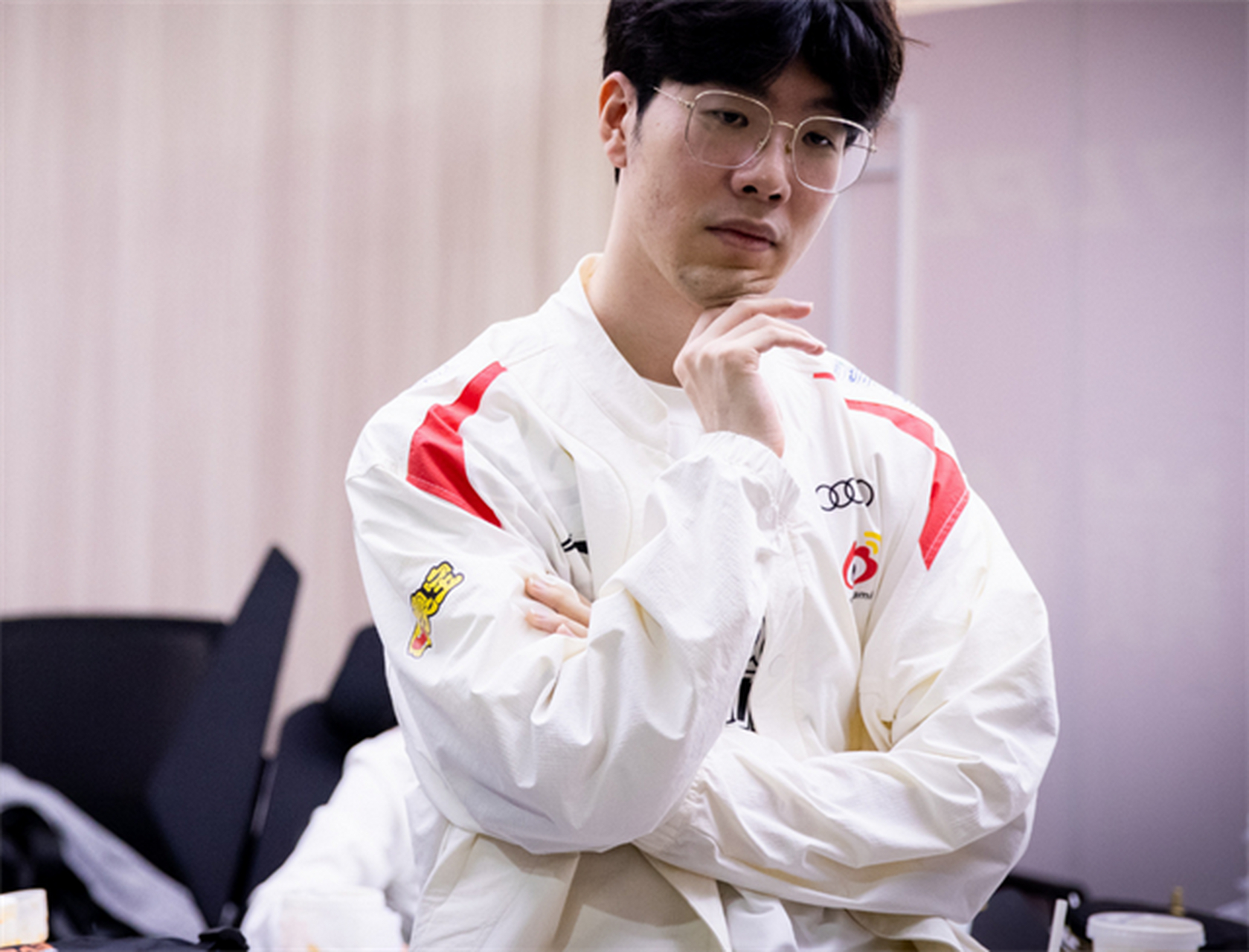 theshy直播间气氛欢乐,宁王和theshy直播互动,theshy给自己投票欢迎