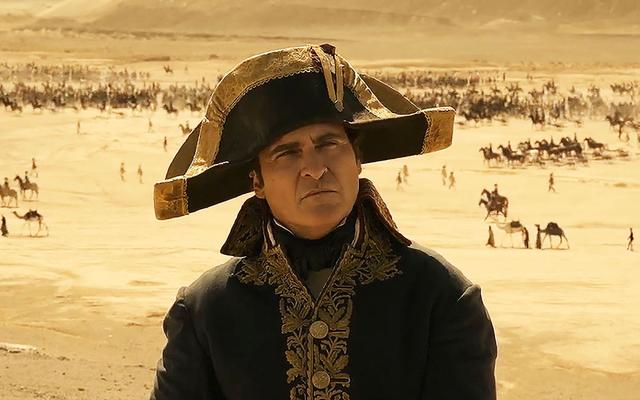 《拿破仑》今日上映:感受大银幕恢弘战争场面,见证历史传奇