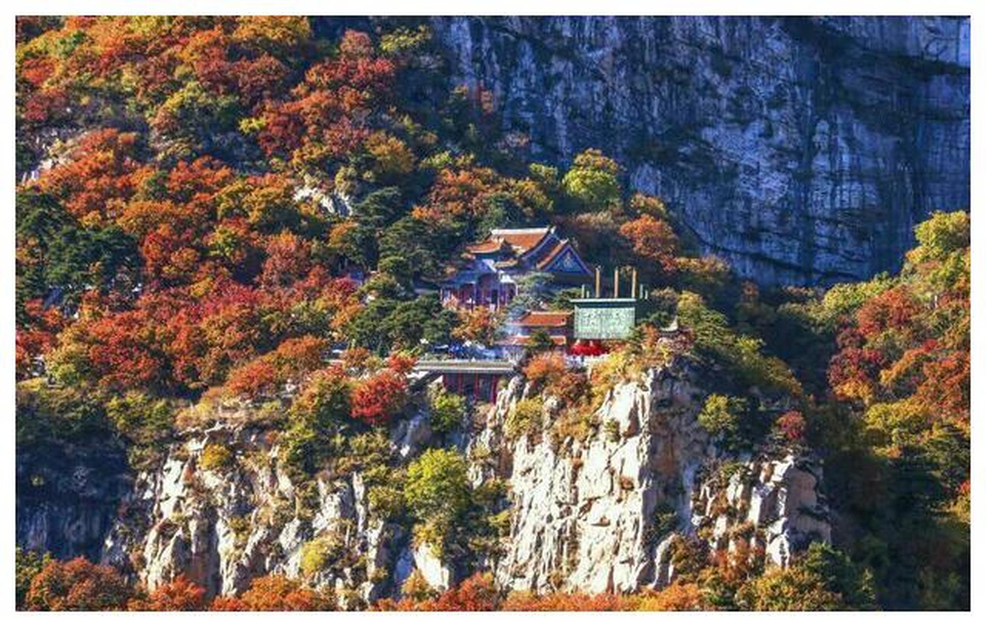 医巫闾山森林公园,位于锦州北镇市,是辽宁西部地区植被保护最完好的