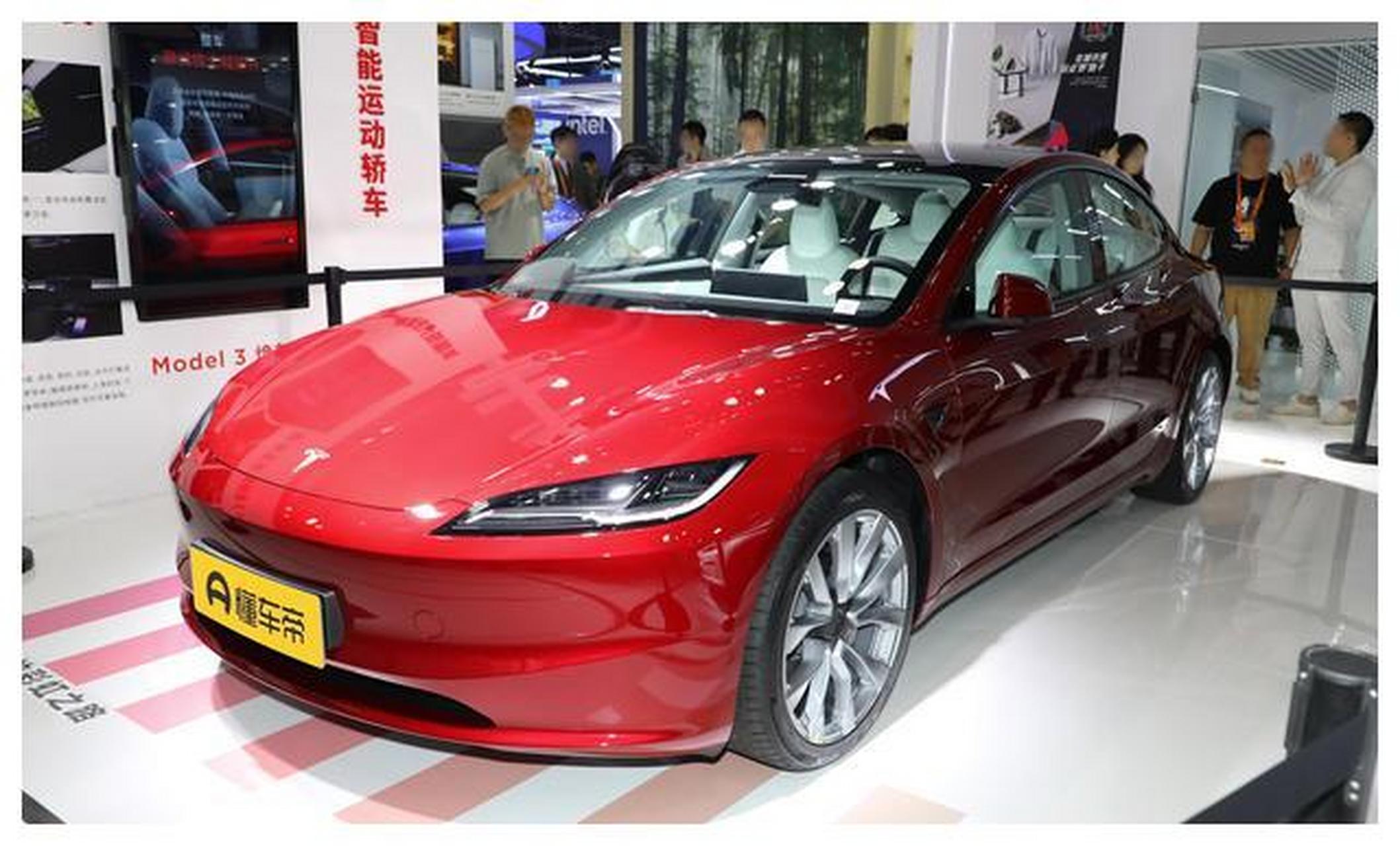 特斯拉2023款model3焕新版简约设计,前脸层次感更强,保留运动风格