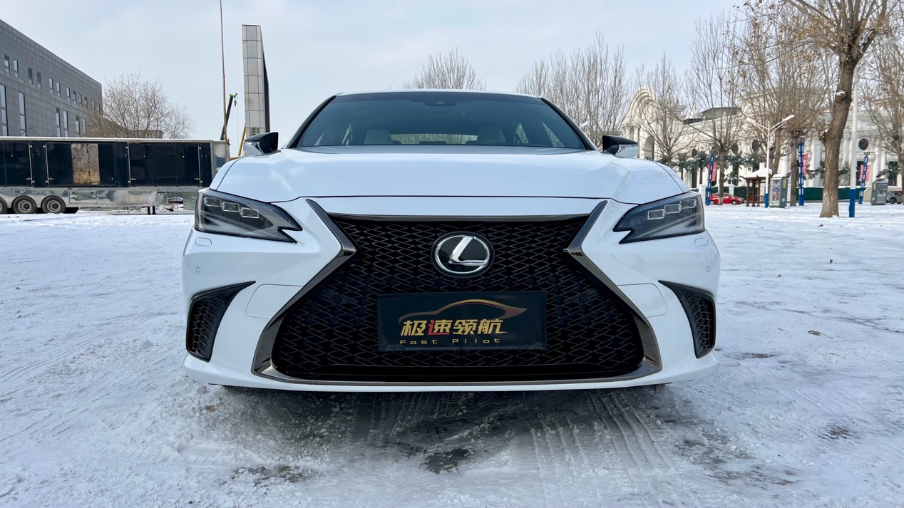 你管这叫运动版?试驾雷克萨斯es 300h f sport