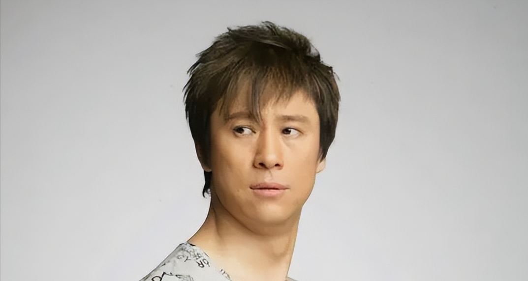 余佳恩:嫁歌手解晓东,丈夫低谷时不离不弃,如今丈夫成她的骄傲