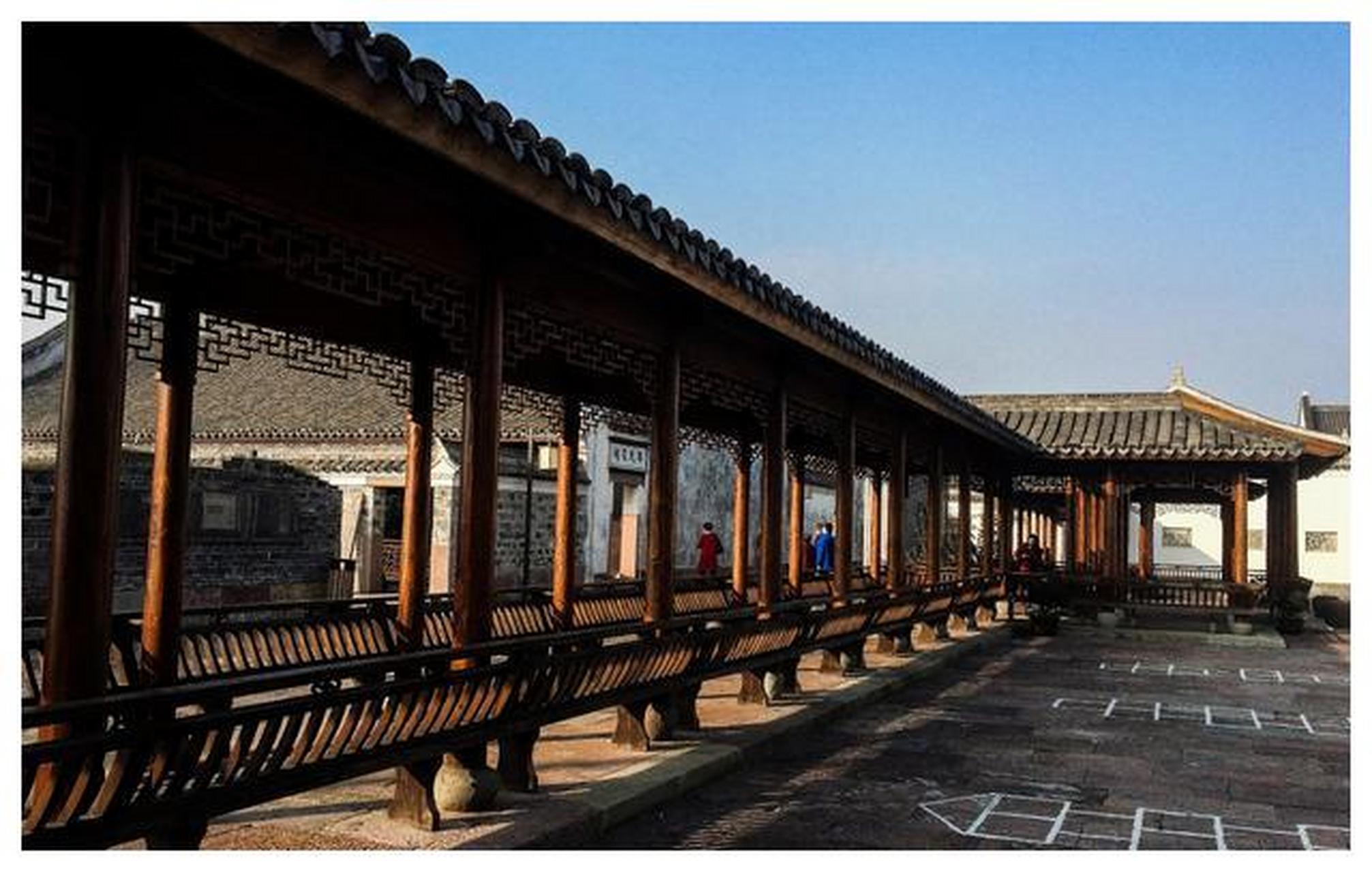 浙江宁波的郑氏十七房是浙江的"金招牌"景区,有着深厚的历史底蕴和