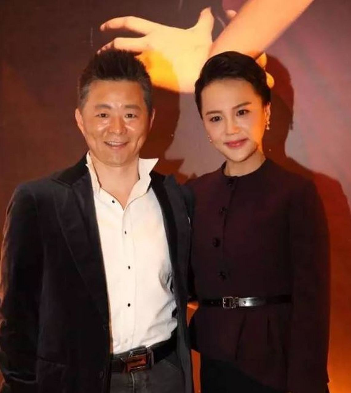 王宏伟老婆杨珊珊简历图片