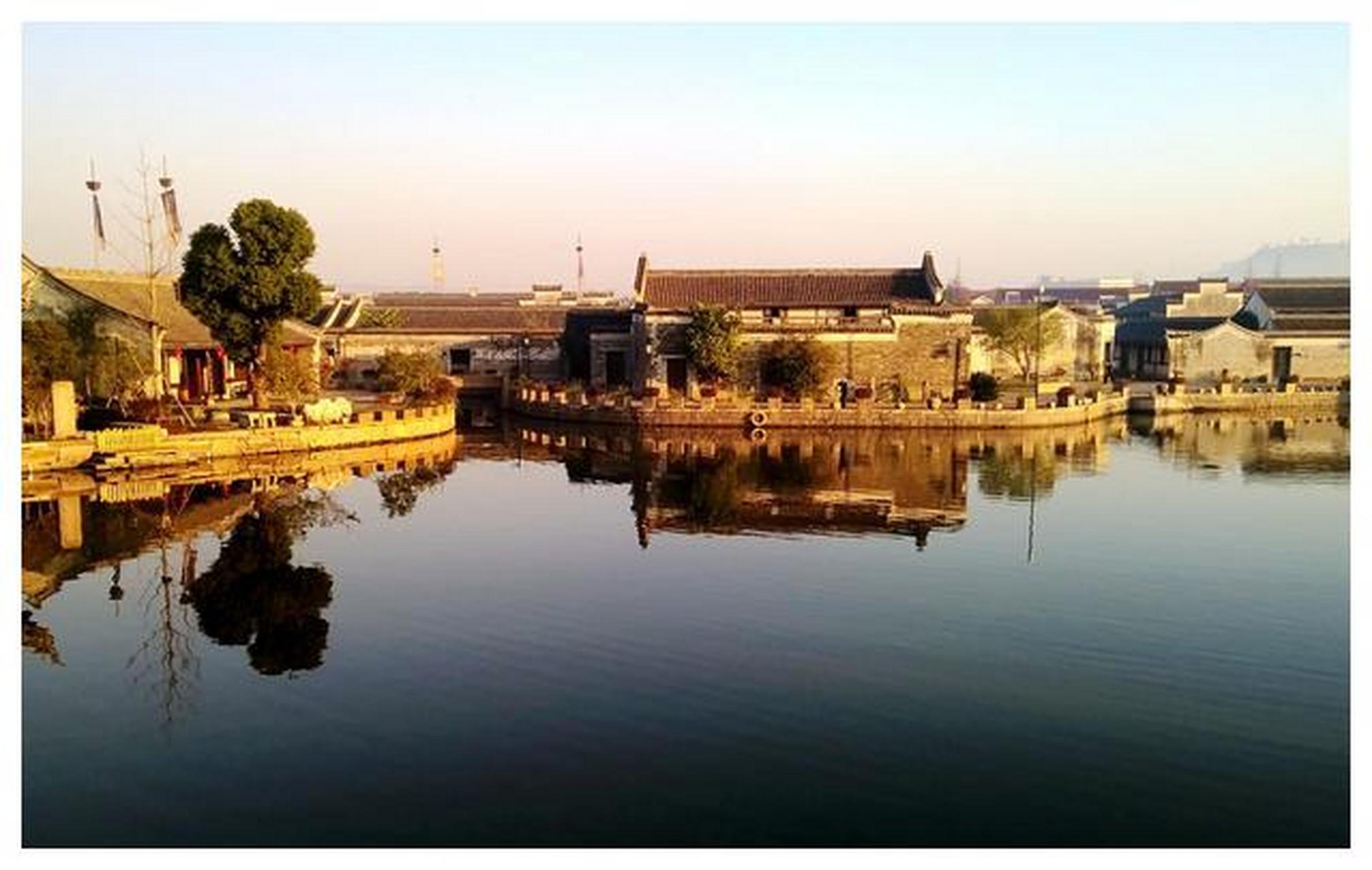 浙江宁波的郑氏十七房是浙江的"金招牌"景区,有着深厚的历史底蕴和