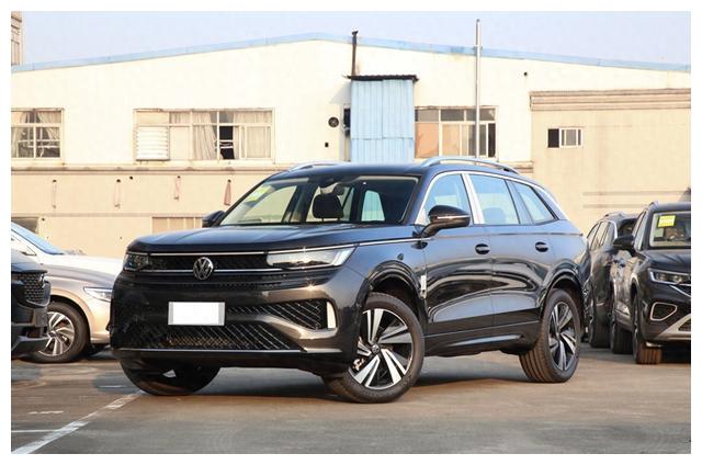大众全新中大型suv上市!27.49万起车长近5米,配2.0t四驱真亲民