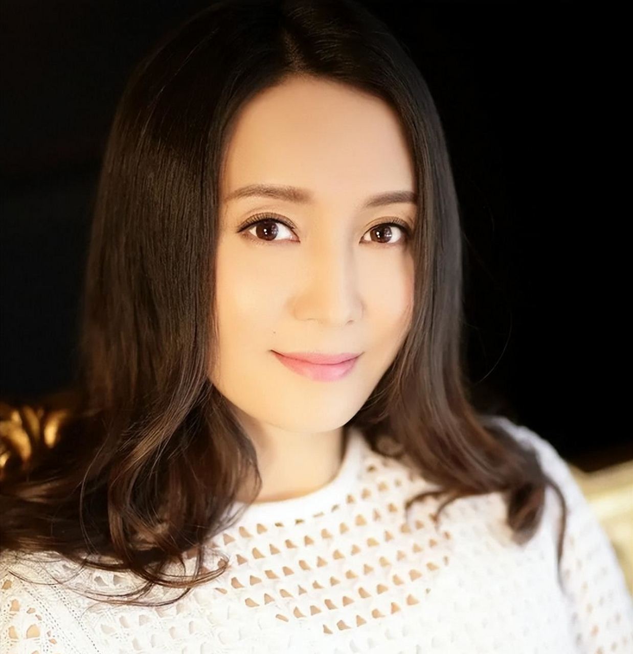 胡小庭是一位低调的演员,注重家庭,亲情对她至关重要.