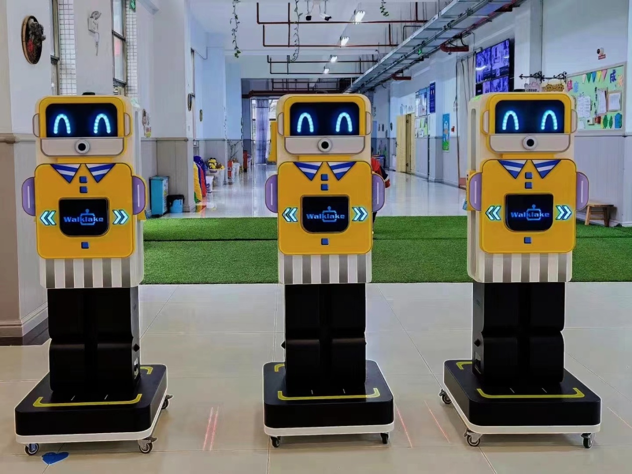 人类的伙伴——沃柯雷克晨检机器人