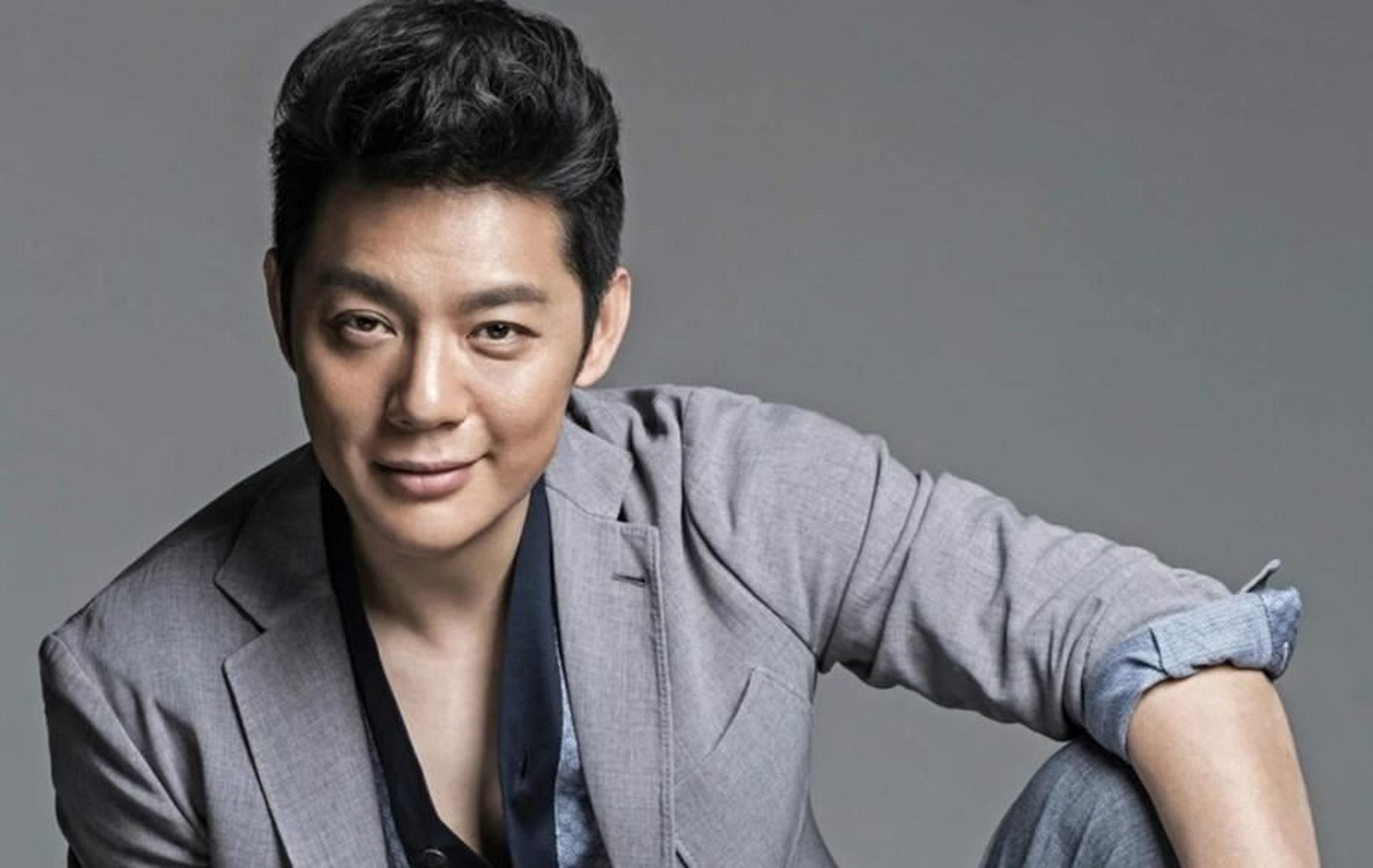 2011年,《我是特种兵》一夜成名,傅程鹏迎来事业巅峰.