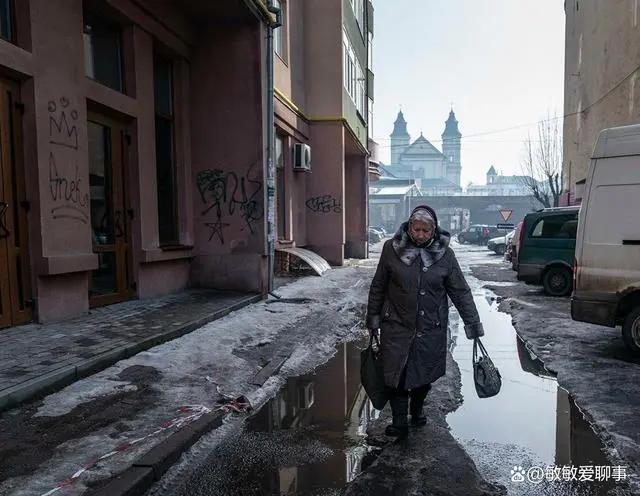 无衣可穿两年没出门:乌克兰底层百姓的穷,超乎了想象