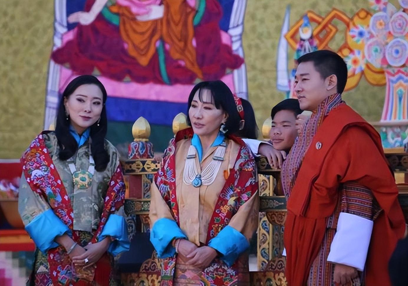 和谐共融!不丹王室四位王后同宗同源,地位平等受待遇
