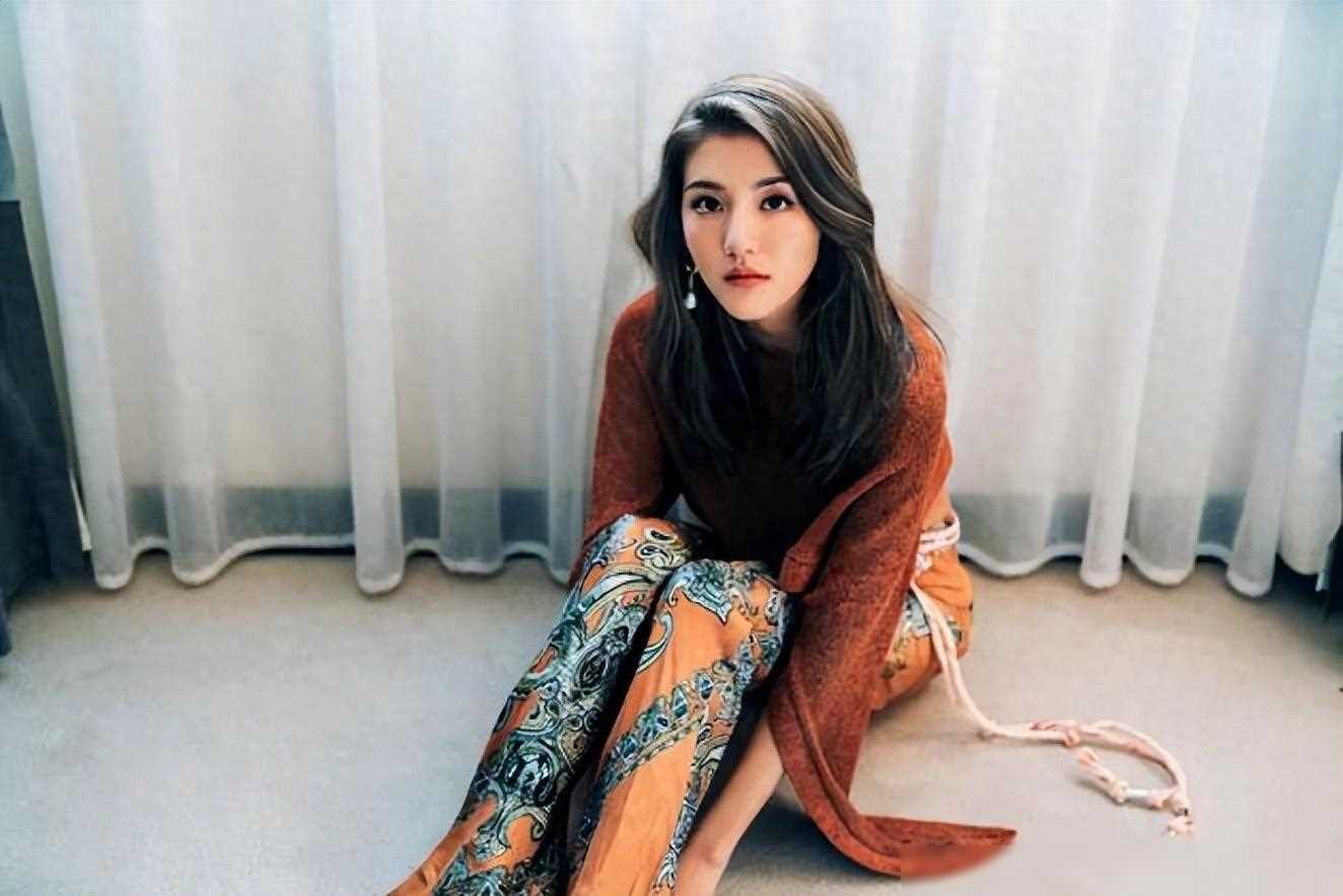 吴千语顺利嫁入豪门,和施伯雄好甜!前男友林峯被网友大力吐槽!