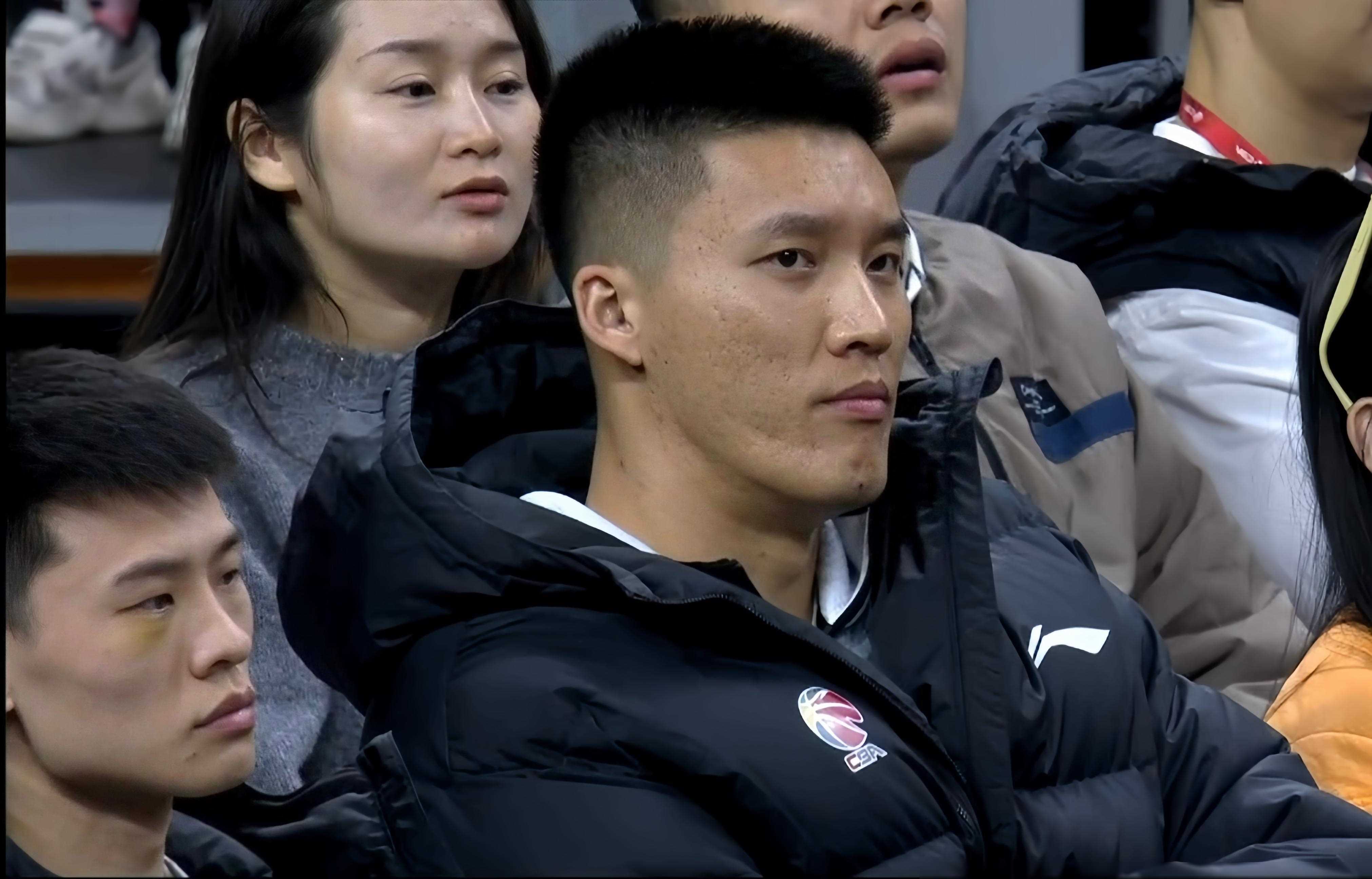 127比92 广东胜南京同曦 胡明轩领袖气质暂显 威姆斯霸气隔扣对手