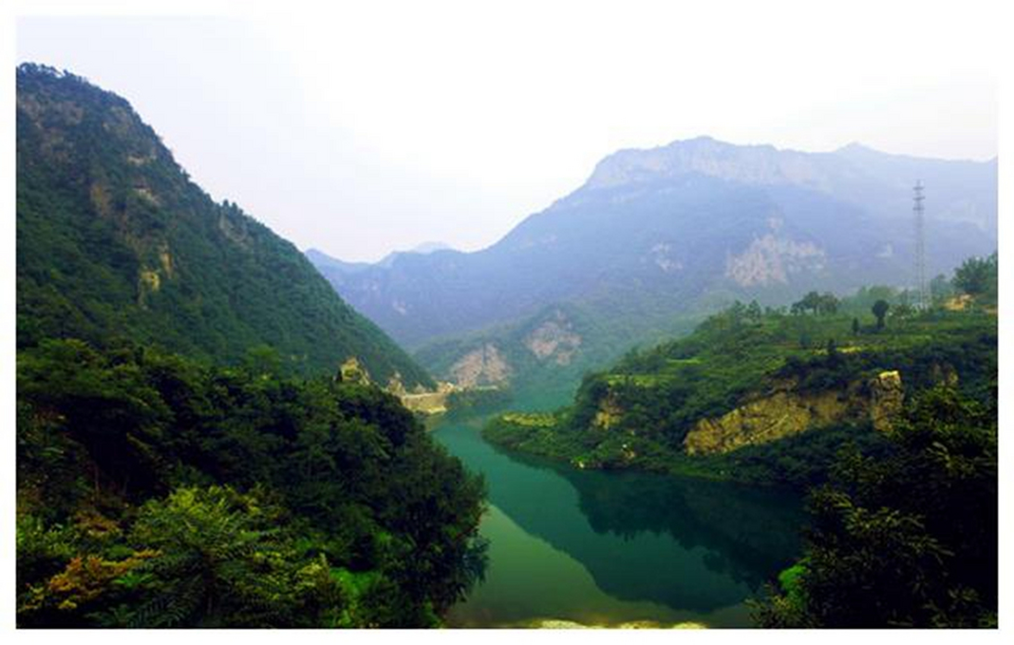 蟒河生态旅游区位于山西省晋城市蟒河镇,是山西省的一处美景,被誉为"