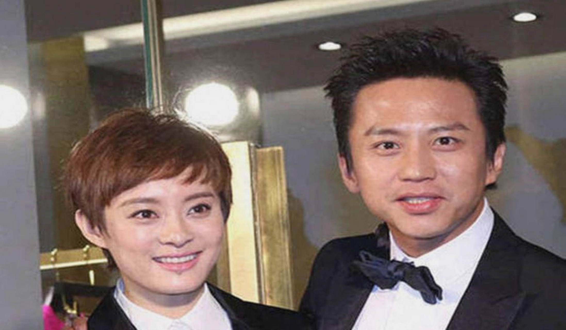 邓超和孙俪的婚变风波震惊了众人.